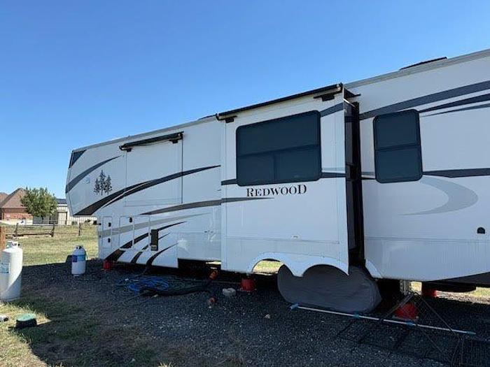 Used 2021 Crossroads Redwood 4001LK