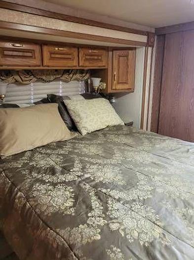 Used 2002 Holiday Rambler Endeavor 40pdq