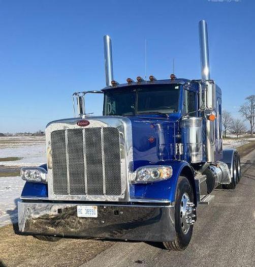 Used 2025 Peterbilt 389