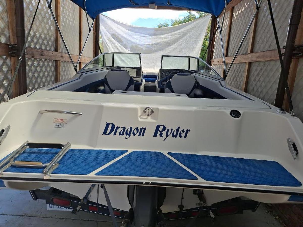 Used 1993 19' Seaswirl Powerboat