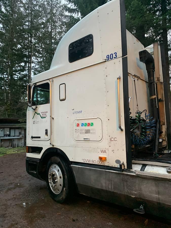 Used 1997 International Cabover 9800