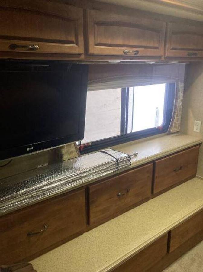 Used 2008 Holiday Rambler ENDEAVOR 40PDQ Class A Motorhome