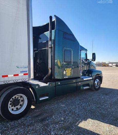 Used 2006 KENWORTH T600