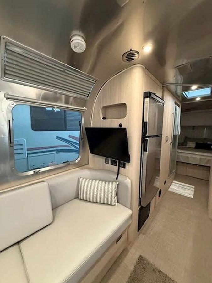 Used 2022 Airstream Globetrotter