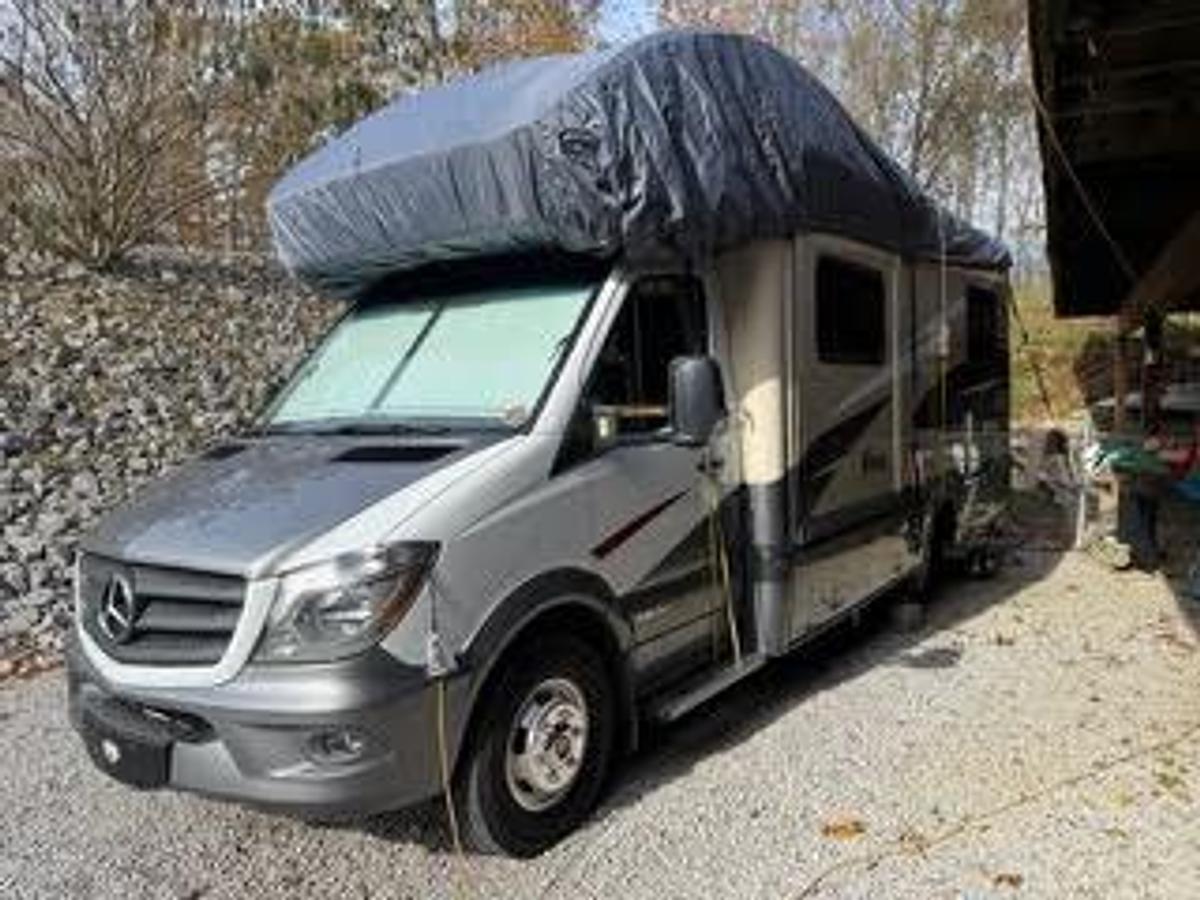 Used 2018 Winnebago View 24V Class C Motorhome