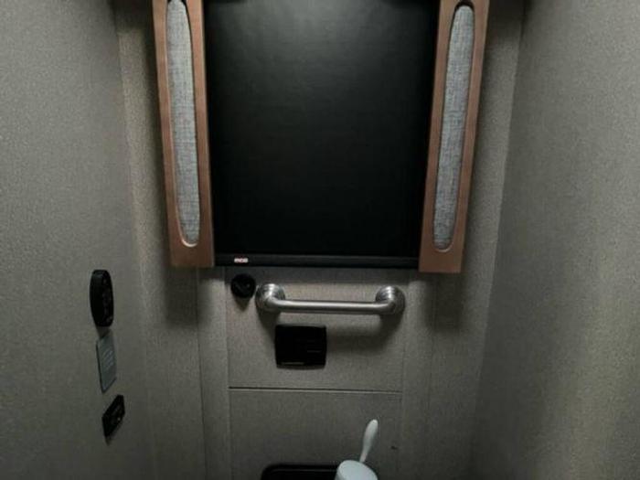 Used 2019 Newmar VENTANA 4054