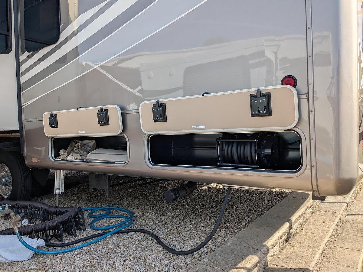 Used 2021 DRV Mobile Suites 41RKDB4