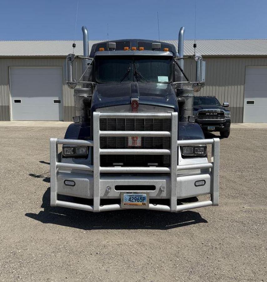 Used 2005 KENWORTH T800