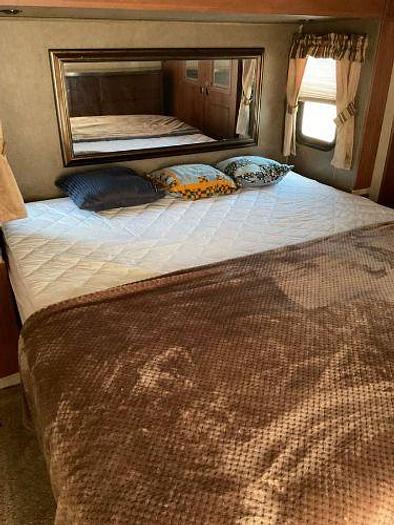 Used 2015 Forest River Sandpiper 346RETS