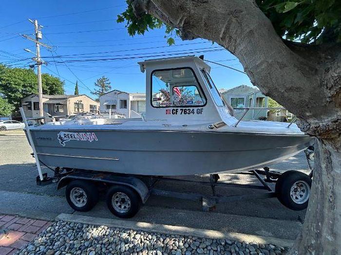Used 1973 Caravelle Off-Shore Fishing Boat