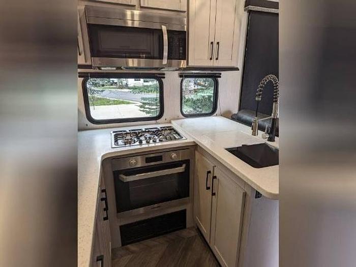 Used 2022 Heartland Cyclone 4006