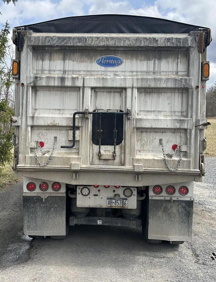 Used 2018 Kenworth T880 Dump Truck