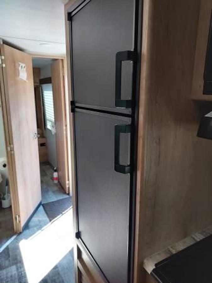 Used 2020 Winnebago Minnie 2500RL Rear Living Travel Trailer