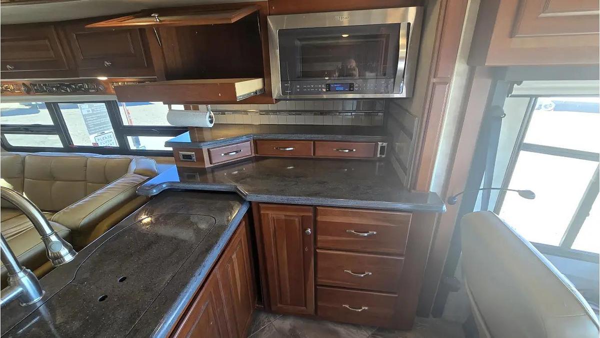 Used 2016 Winnebago Journey 40r