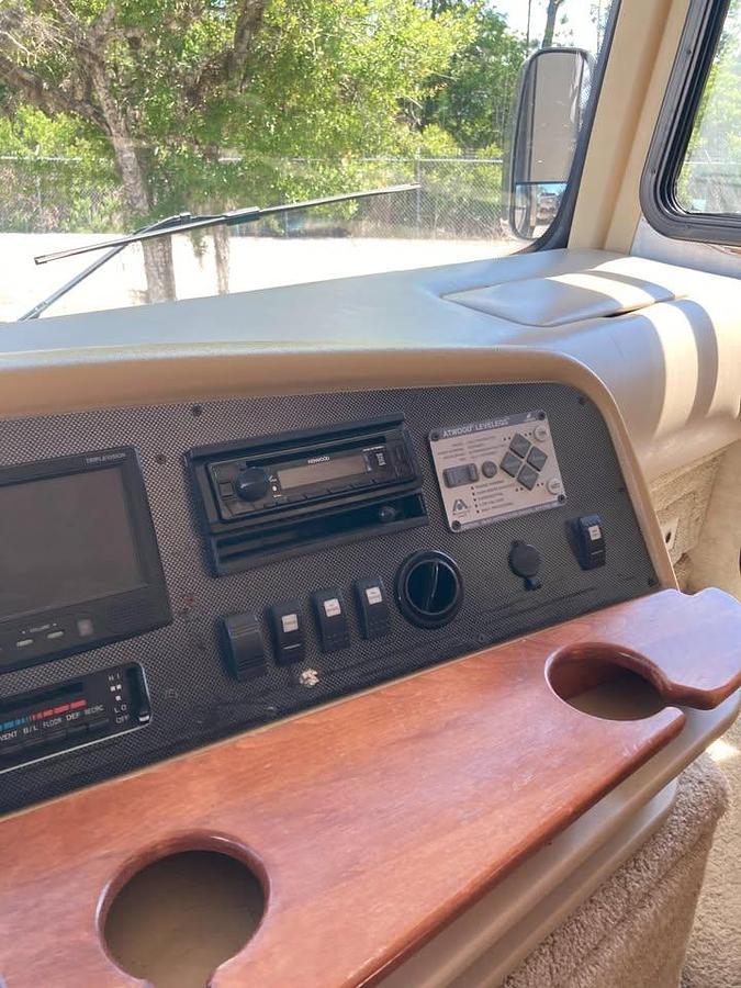 Used 2008 Tiffin Allegro Bay 37DB