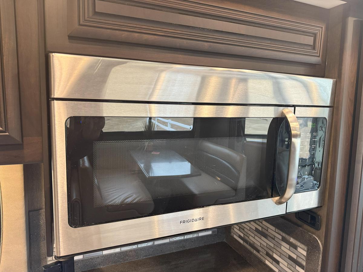 Used 2018 Forest River Berkshire XL 40C