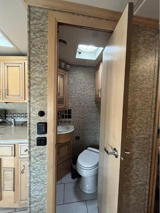 Used 2014 Newmar Ventana 4369