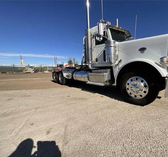 Used 2014 Peterbilt 388