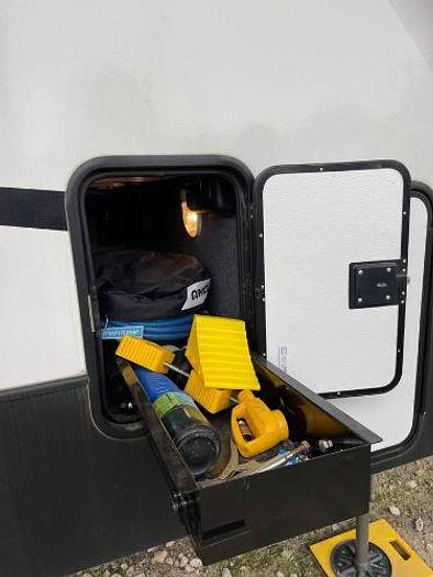 Used 2021 Keystone Carbon 348