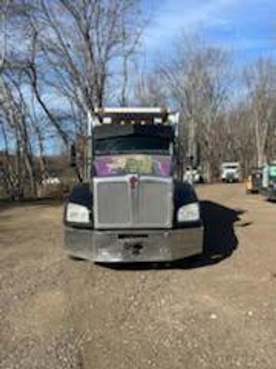 Used 2018 KENWORTH T880