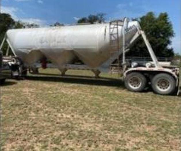 Used 1990 Fruehauf Tank Trailer