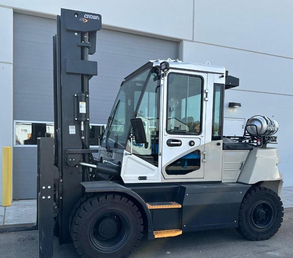 Used 2023 CROWN CG70S-7