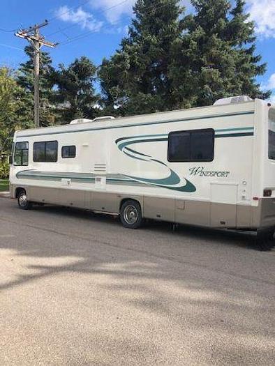 Used 1998 Four Winds Windsport 33B