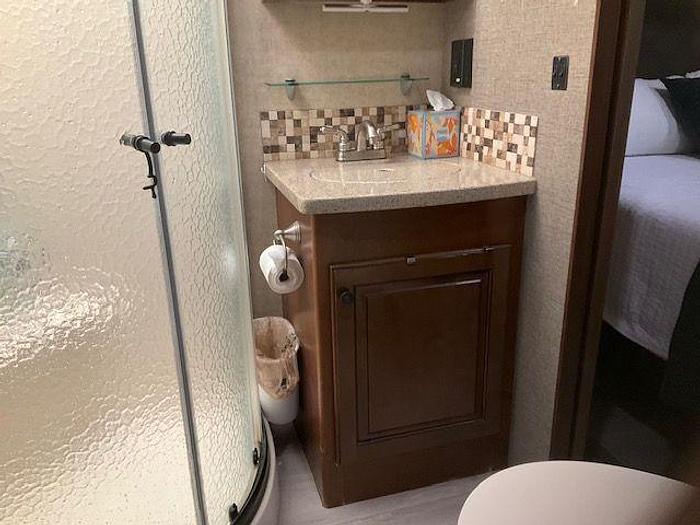 Used 2015 Heartland Bighorn BH 3270RS