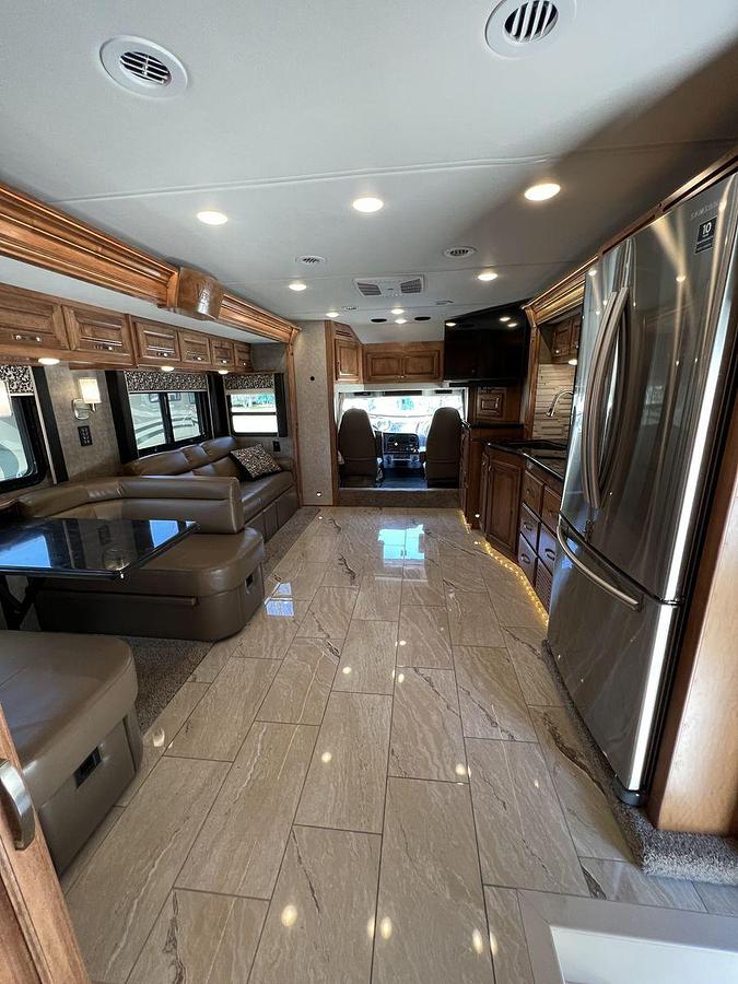 Used 2021 Renegade Verona LE 38LDG