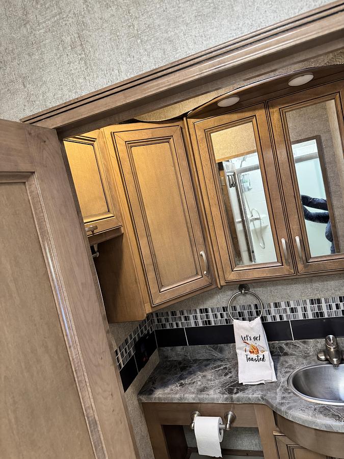 Used 2020 Thor Motor Coach Outlaw 37RB