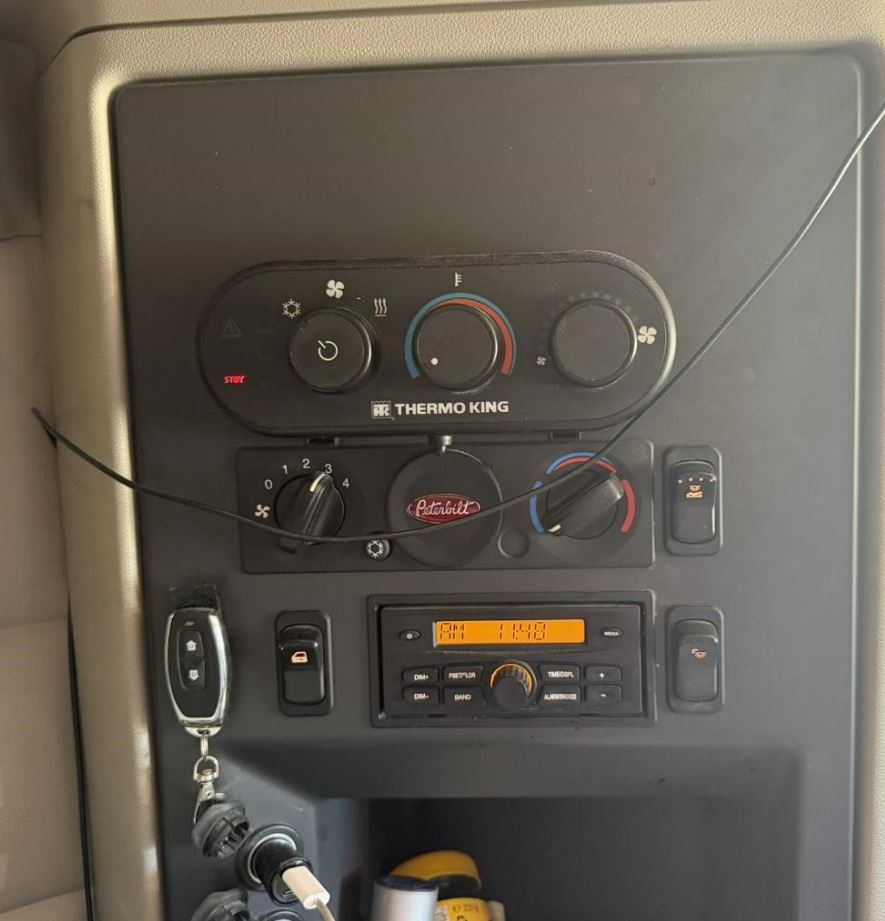 Used 2020 Peterbilt 579
