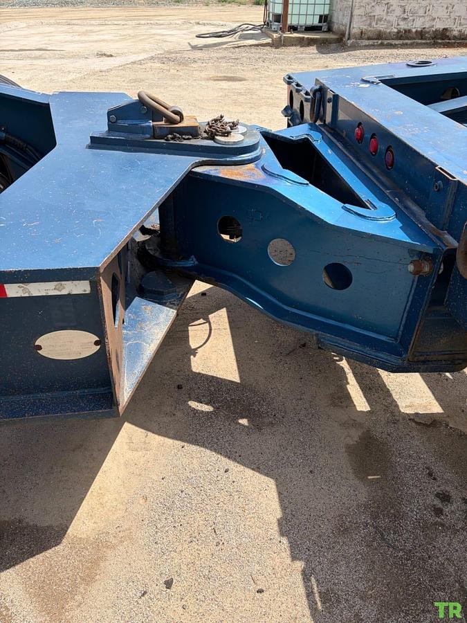 Used 2008 Cozad 28 Ft x 10 In Equipment Trailer