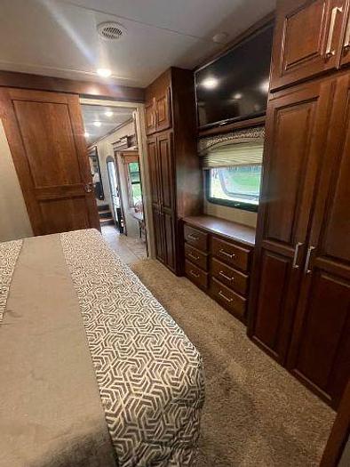 Used 2018 Keystone Alpine 3701FL