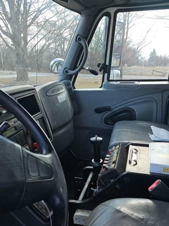 Used 2006 International Bucket Truck