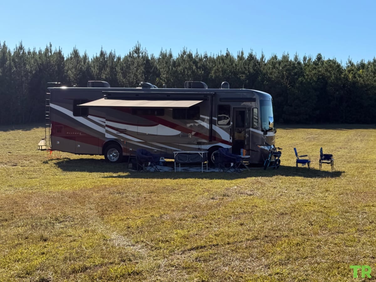 Used 2022 Tiffin Allegro RED 33AL