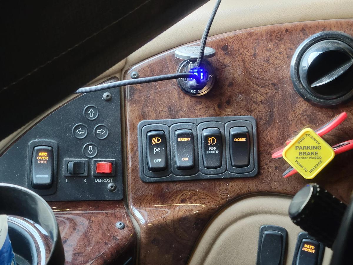 Used 2016 Newmar Essex 4565 Class A Motorhome