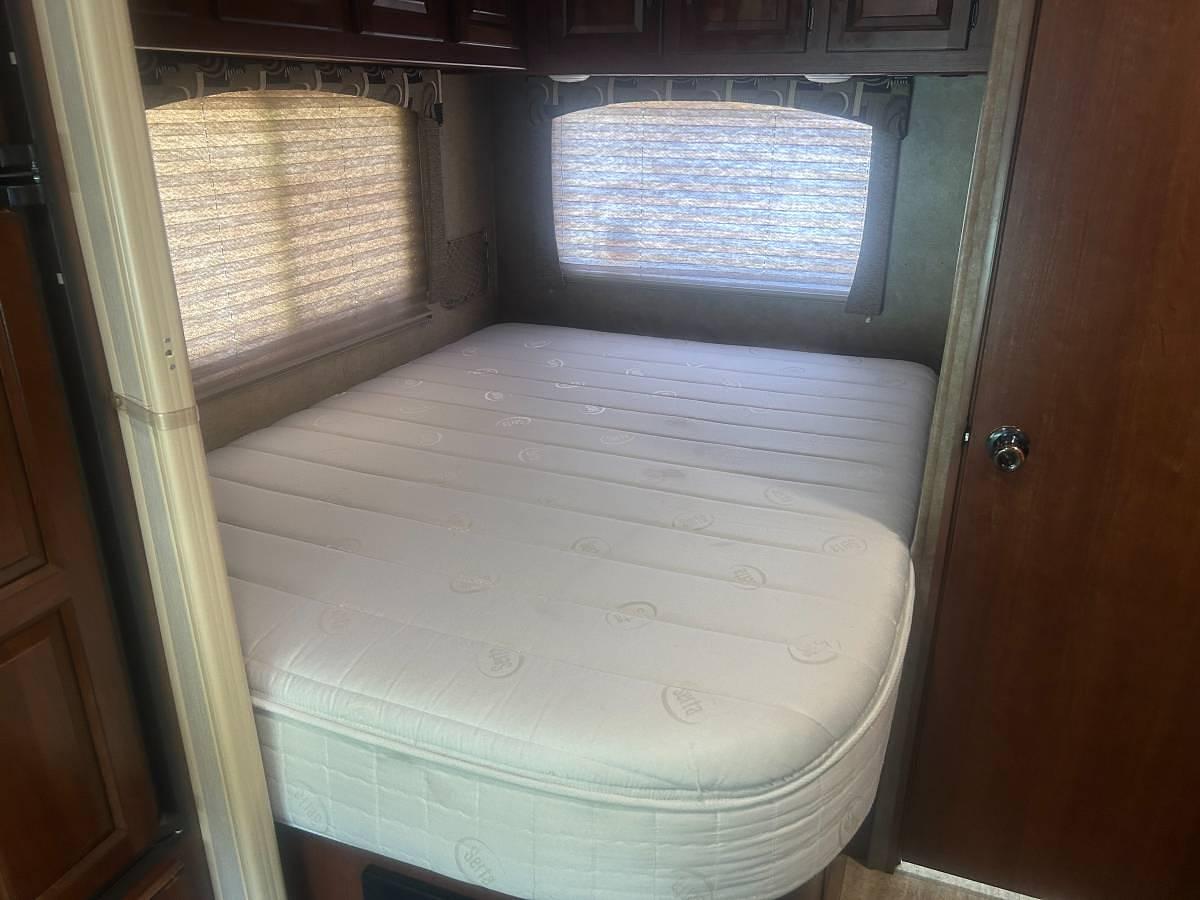 Used 2016 Forest River Sunseeker 2290S