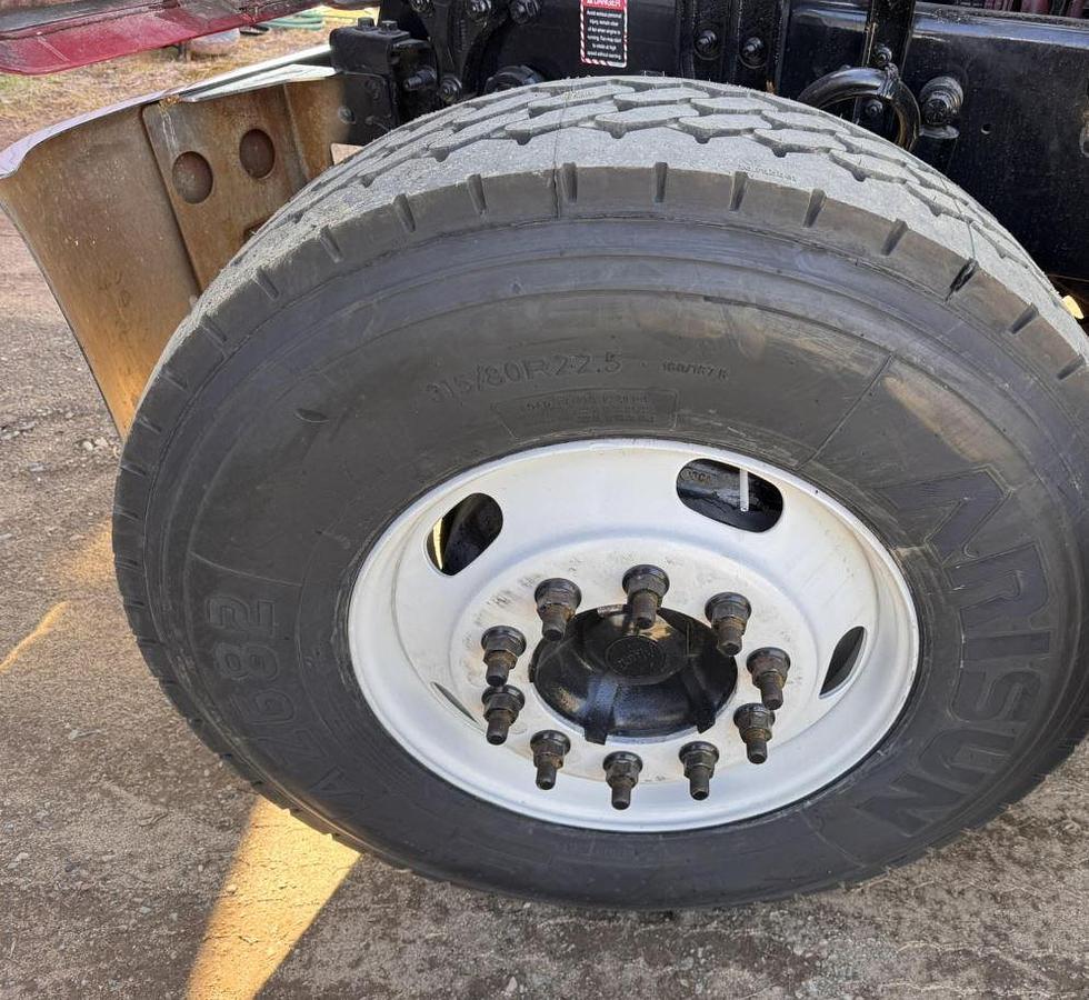 Used 2011 MACK PINNACLE CHU613