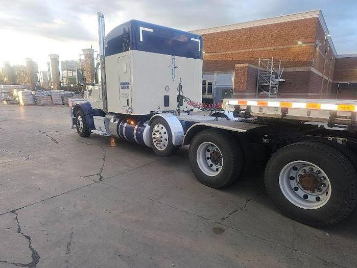 Used 2023 Peterbilt 567