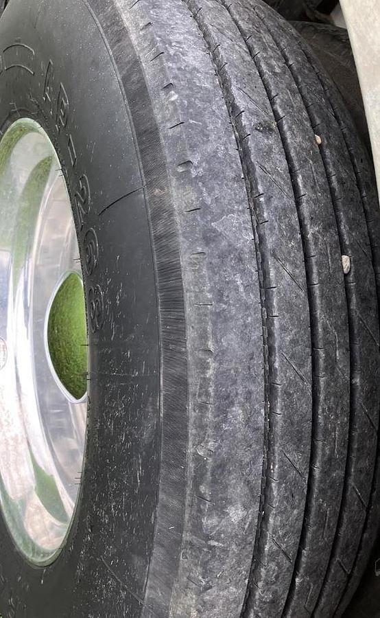 Used 2019 WILSON PSDCL-402 Livestock Trailer