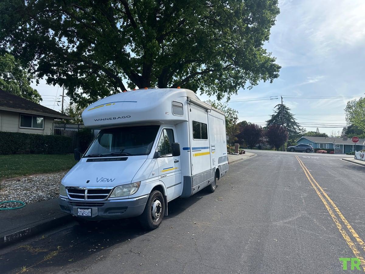 Used 2006 Winnebago View 23J