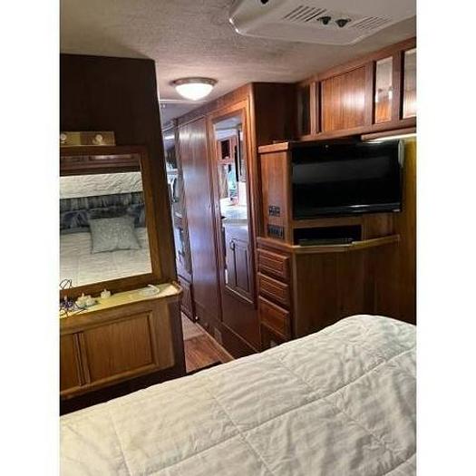 Used 1998 Foretravel Motorcoach Stationary RV