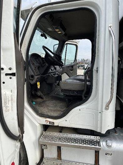Used 2020 Freightliner M2 106