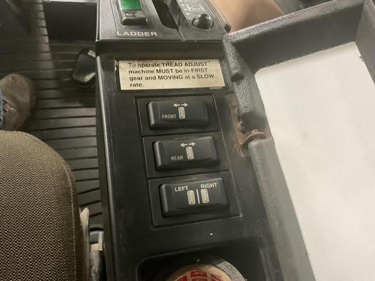 Used 2001 John Deere 4710 Self Propelled Sprayer