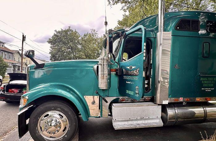 Used 2001 INTERNATIONAL 9900