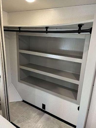 Used 2023 Palomino Columbus 379MB