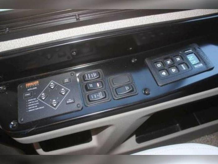 Used 2019 Newmar Ventana 4369