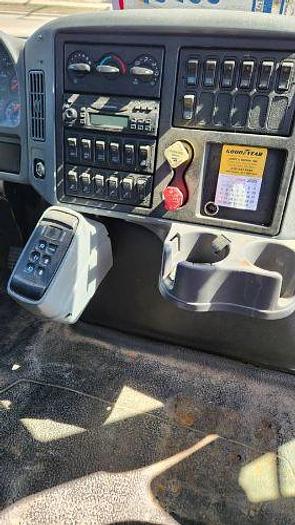 Used 2007 INTERNATIONAL 4400