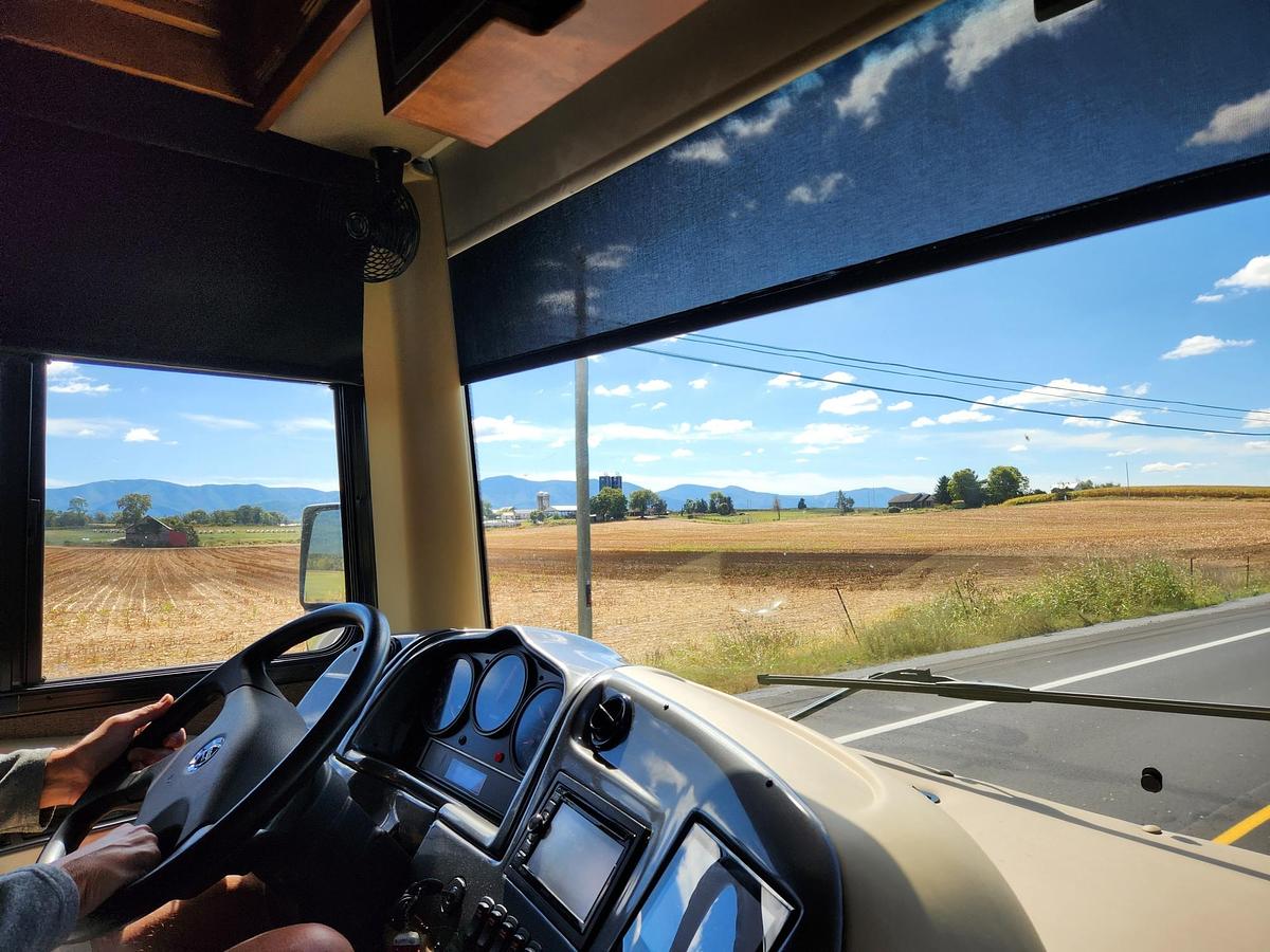 Used 2017 Tiffin Motorhomes Allegro Red 38QBA Class A Motorhome