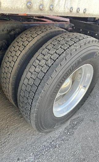 Used 2018 Freightliner CASCADIA 126